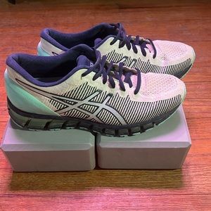 ASICS GEL QUANTUM 360 Women’s  Running Athletic Shoe Sneaker Size 9.5 White Blue